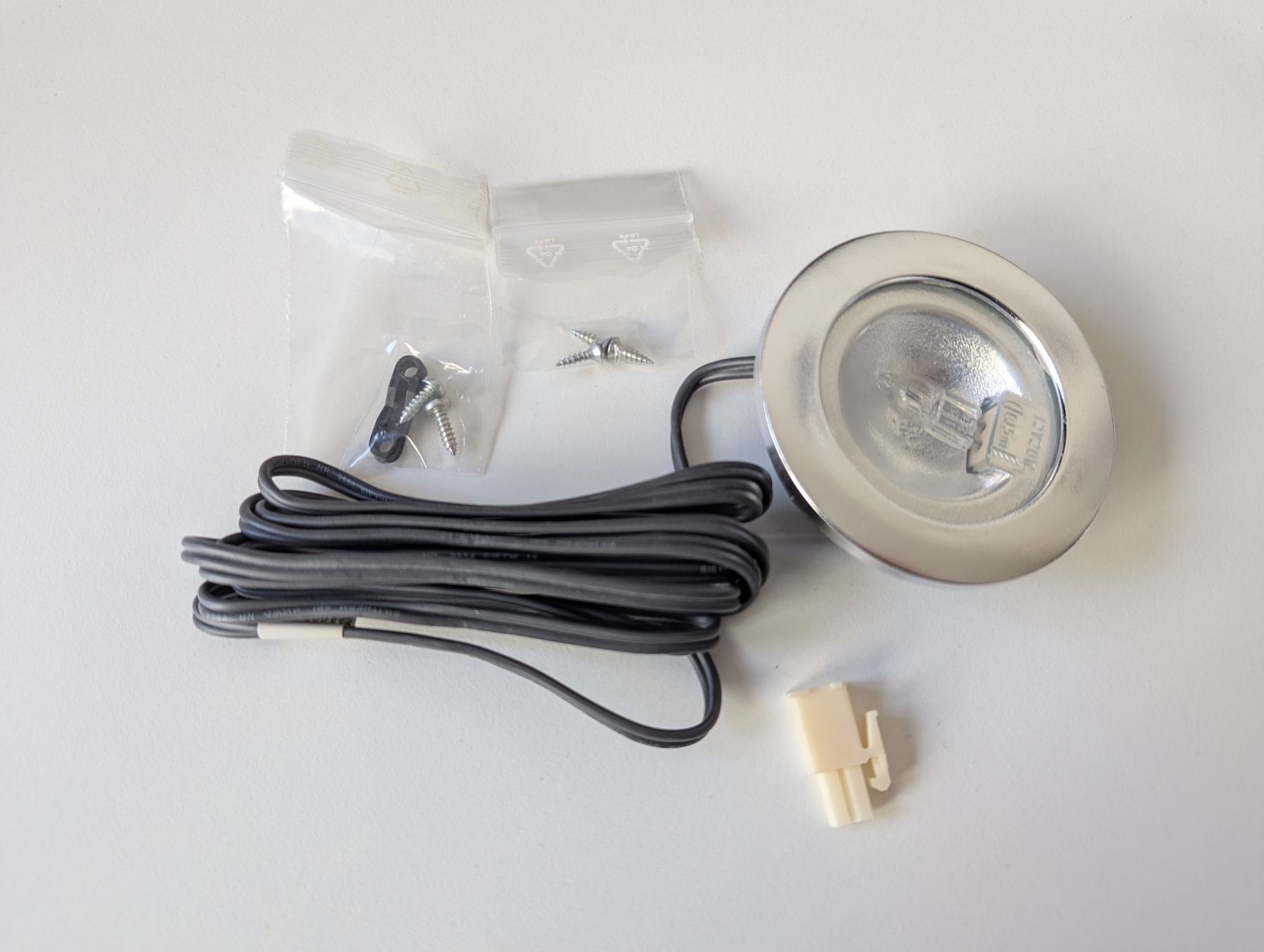 Lampade: Neue Halogen Einbauleuchte, Lampe, Komplettes Set – Usato da Basel venduto da sarbamac
