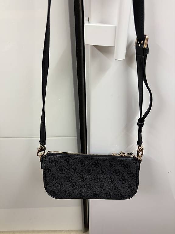 Taschen für Damen: Guess Handtasche  – Gebraucht aus Flüh von fuchssa1 1