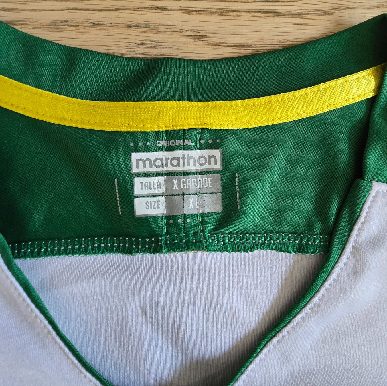 Canottiere & Pantaloni: Bolivien | 2019 – Usato da Zollbrück venduto da MiKron 3