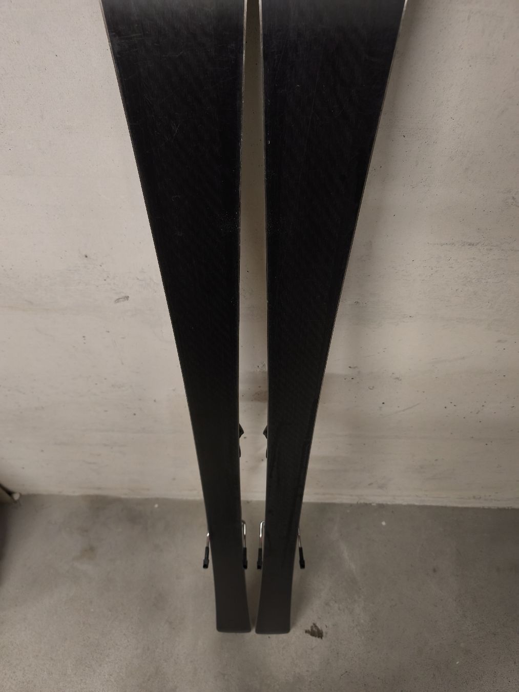 Rossignol Sci: Rossignol React R8 Ski, 177cm, Top Zustand – Usato da Romanshorn venduto da lub_2zfj 3