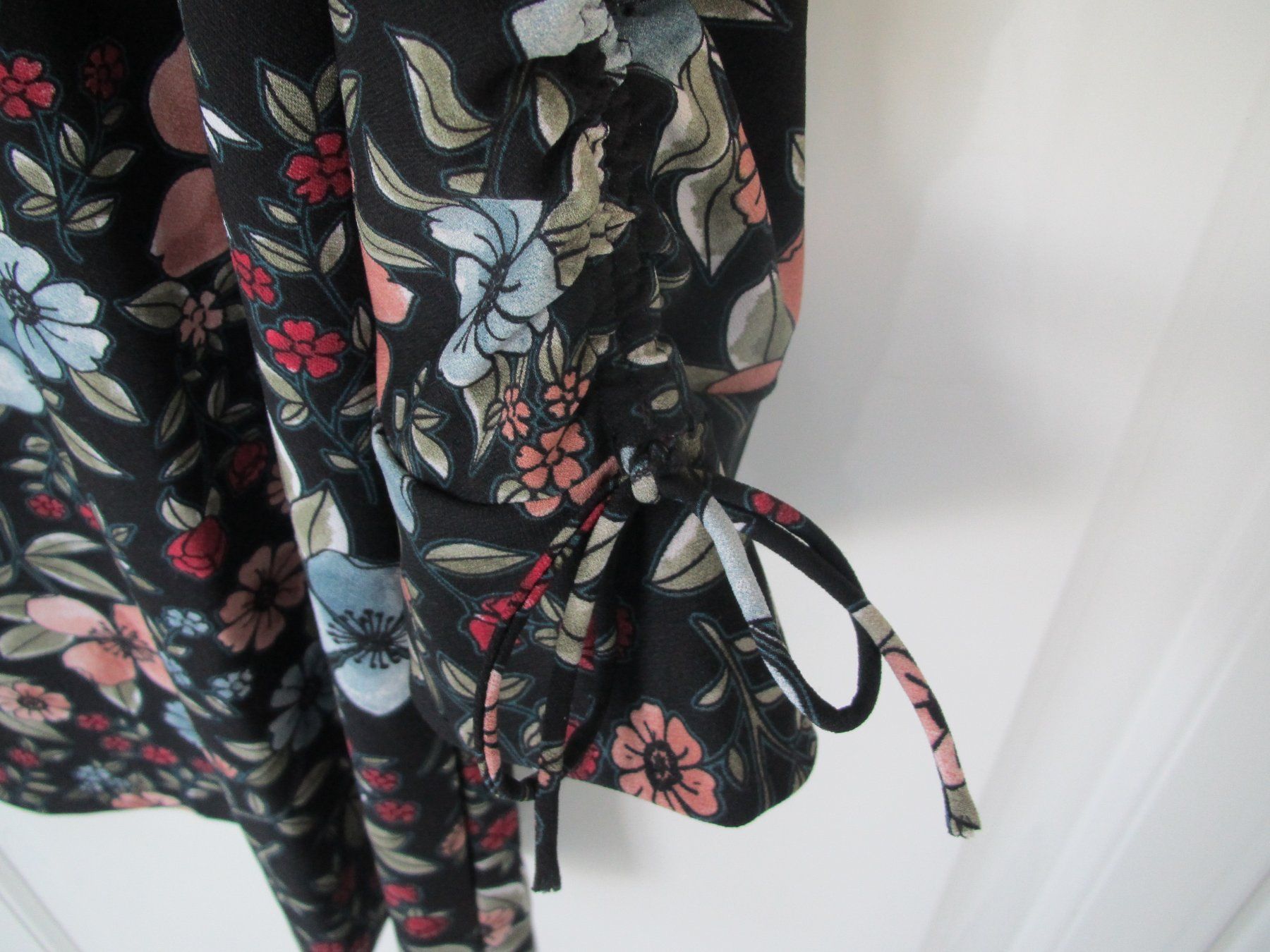 Mango Vestiti: ROBE A FLEURS   MANGO – Usato da Murten venduto da Selliot 3