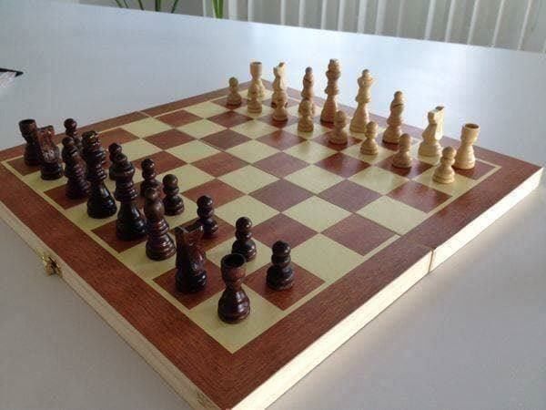 Giochi: Schachbrett – Nuovo e nell'imballaggio originale da Neuheim venduto da Aquarius369 5