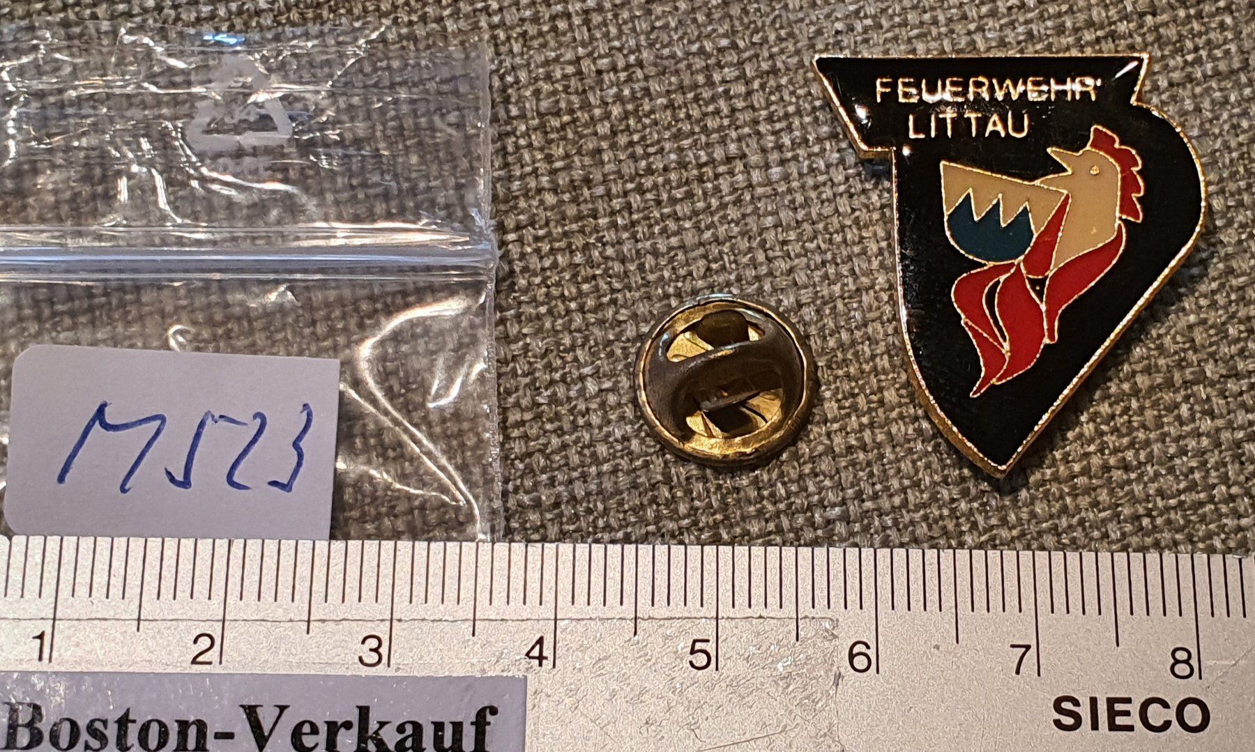 Placchette & Badge: M523 - Pin Feuerwehr Littau – Usato da Reinach BL venduto da Boston-Verkauf 1