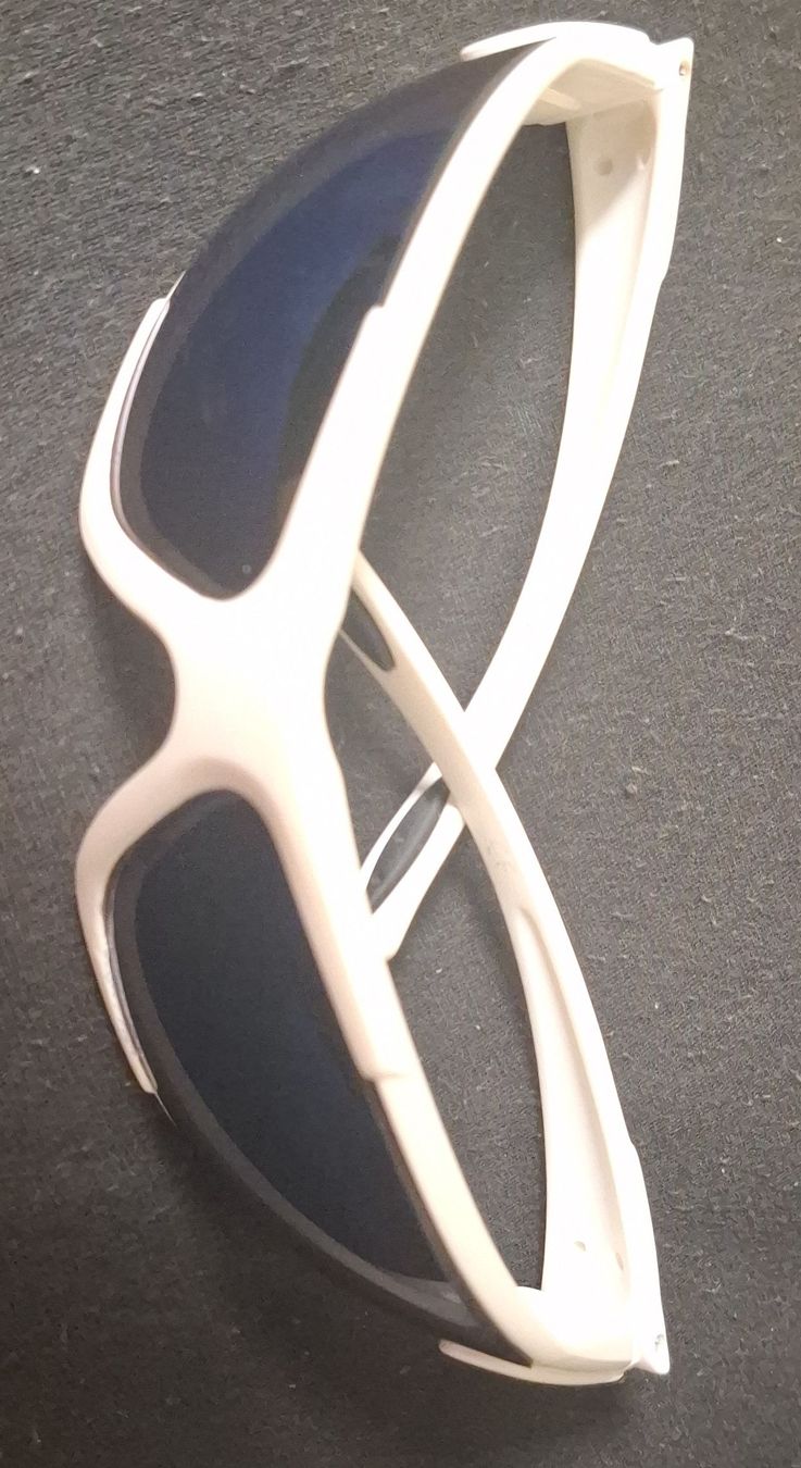 Lunettes & Verres: Sonnenbrille mit Etui und 3 gläser – Neuf (Voir description) à Buttisholz par Swiss2ndHandDeals