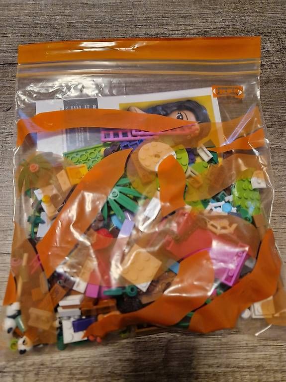 Spielzeuge: Lego Friends 41422 Pandastation – Gebraucht aus Egg b. Zürich von nad_5lzr 1