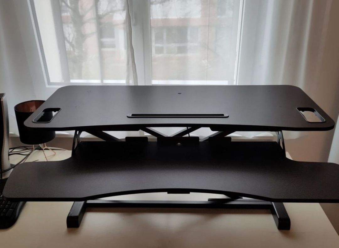 Scrivanie: Adjustable Standing Desk – Usato da Zürich venduto da keltox