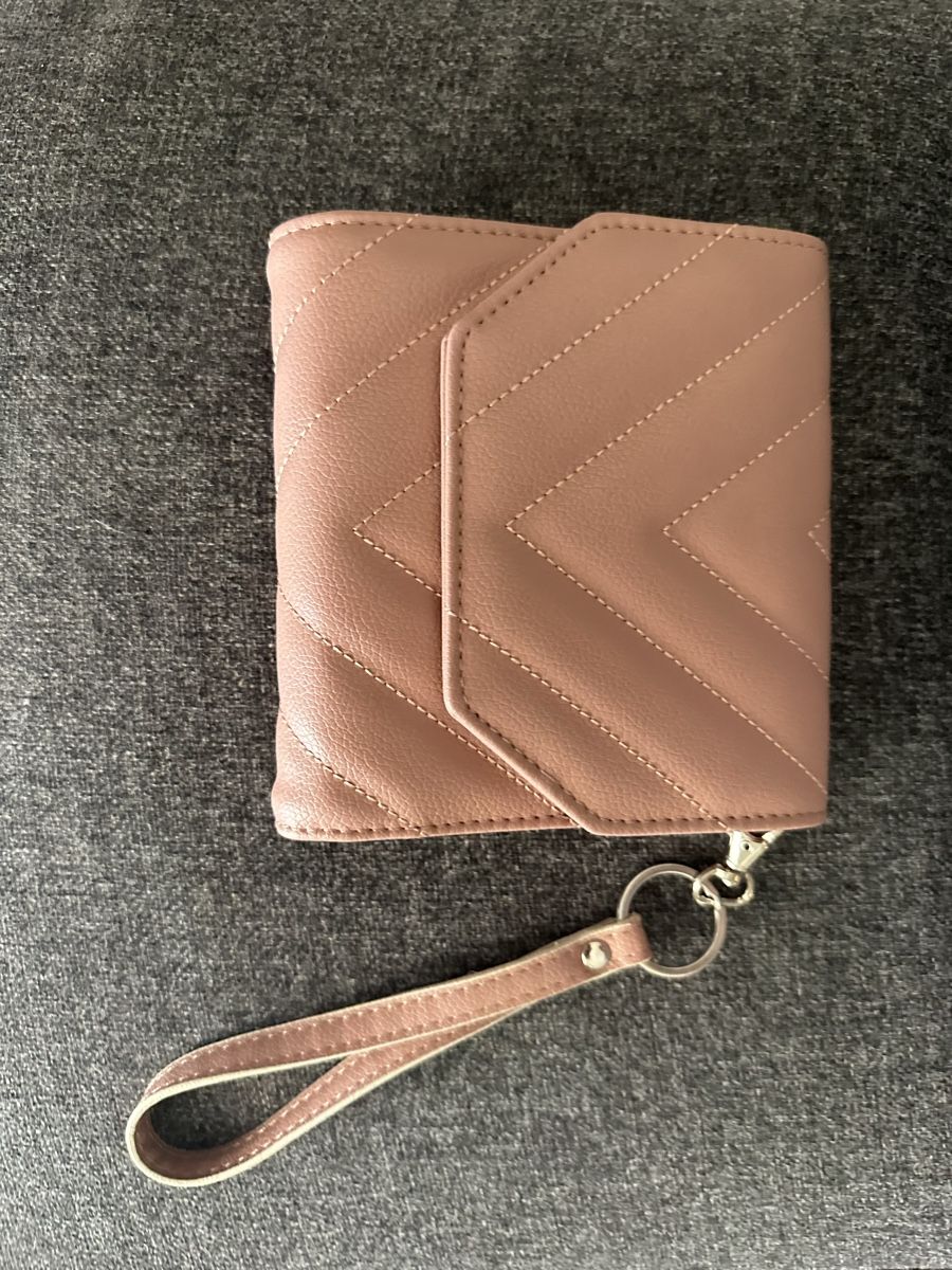 Portamonete: WALLET DE LUXE BINDER A7 from Tiny Ted – Nuovo (secondo la descrizione) da Aadorf venduto da mel_5b9w 4