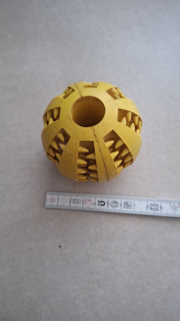 Giocattoli: Hunde Snackball - Zahnpflege – Usato da Rickenbach b. Wil venduto da Kth_v8 1