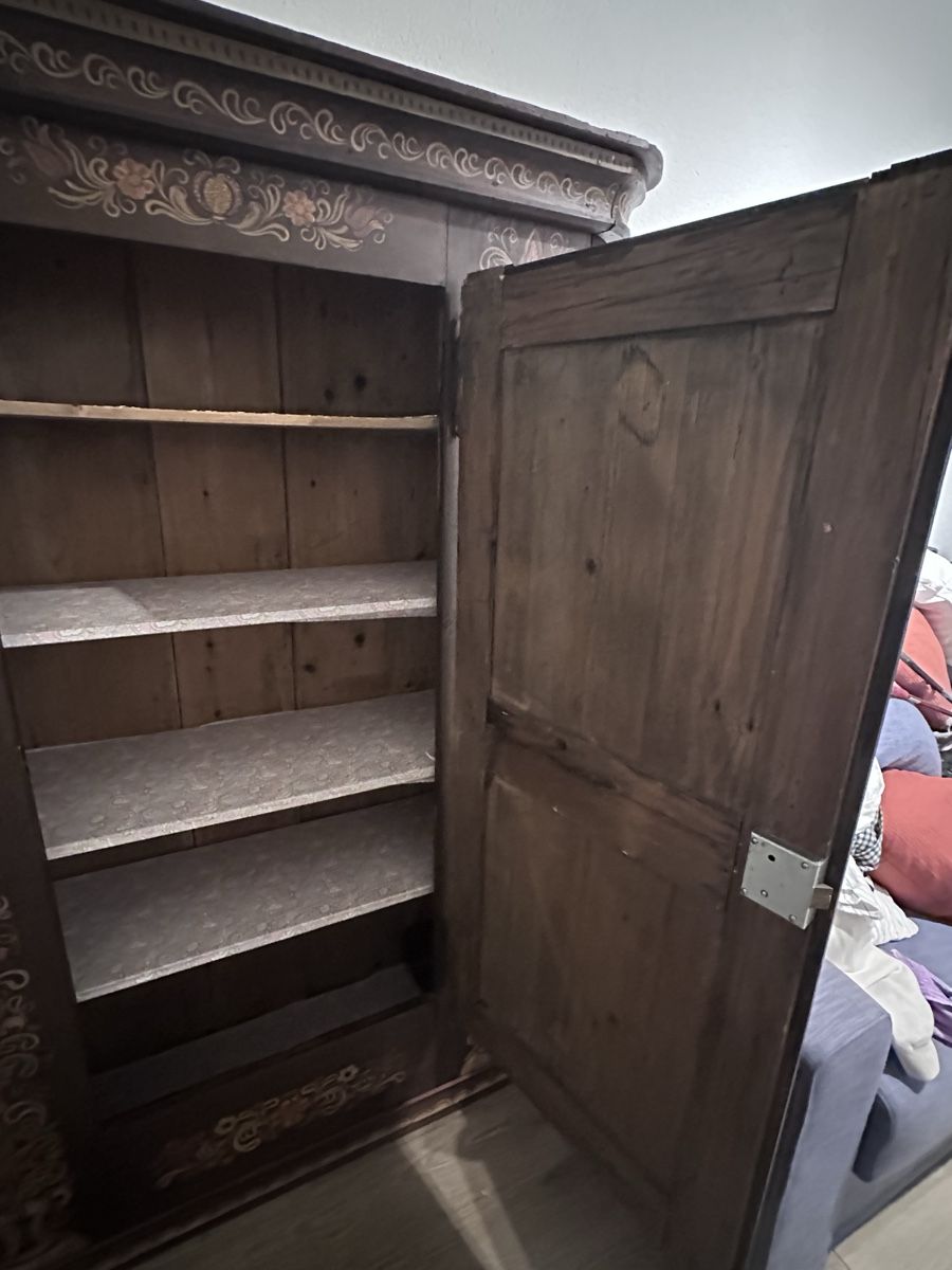 Armoires: Bauernschrank  – D'occasion à Zürich par nad_k7y6 4