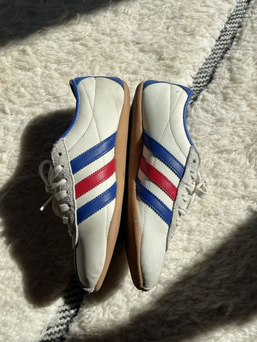 Adidas Chaussures femmes: Adidas Tokyo Sneakers  – D'occasion à Rüschlikon par IDOULA 2