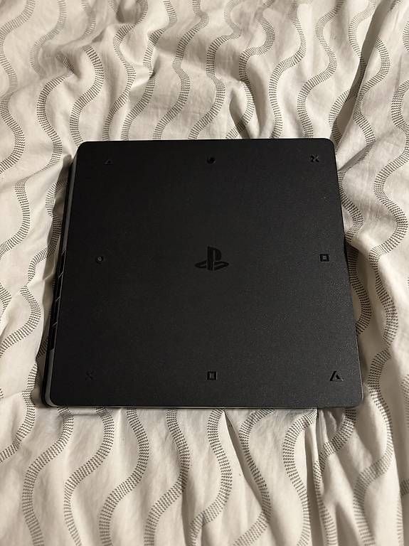 Konsolen: Sony PlayStation 4 slim – Gebraucht aus Rickenbach ZH von dimitri03 2