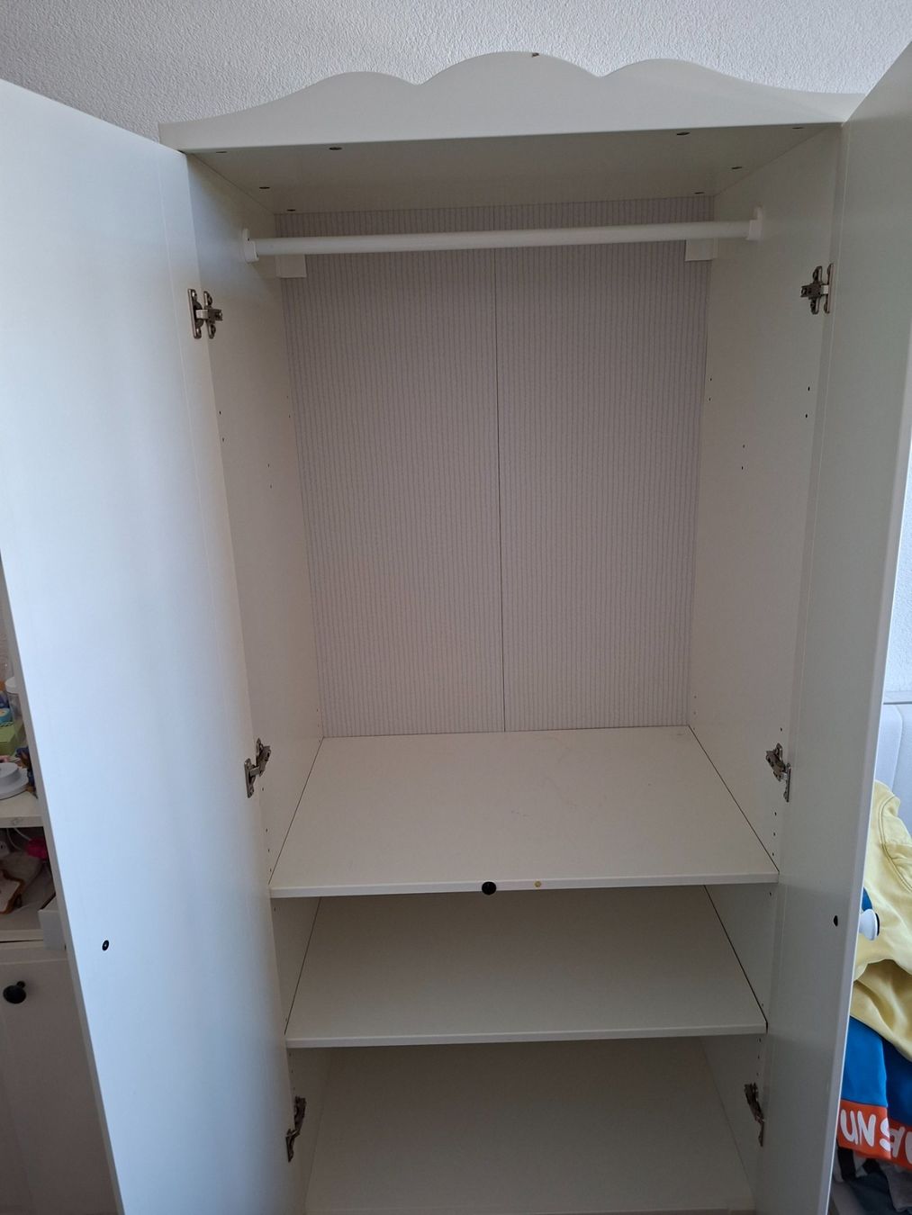 Armadi: Kinder Kleiderschrank – Usato da Buchs SG venduto da julianna_st 1