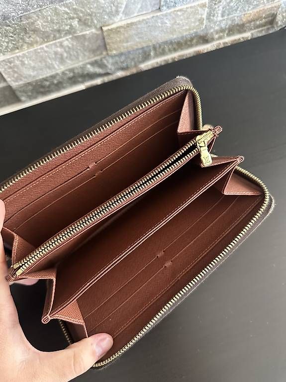 Portamonete: Louis Vuitton Zippy Geldbörse – Usato da Reichenburg venduto da Roxy002 2
