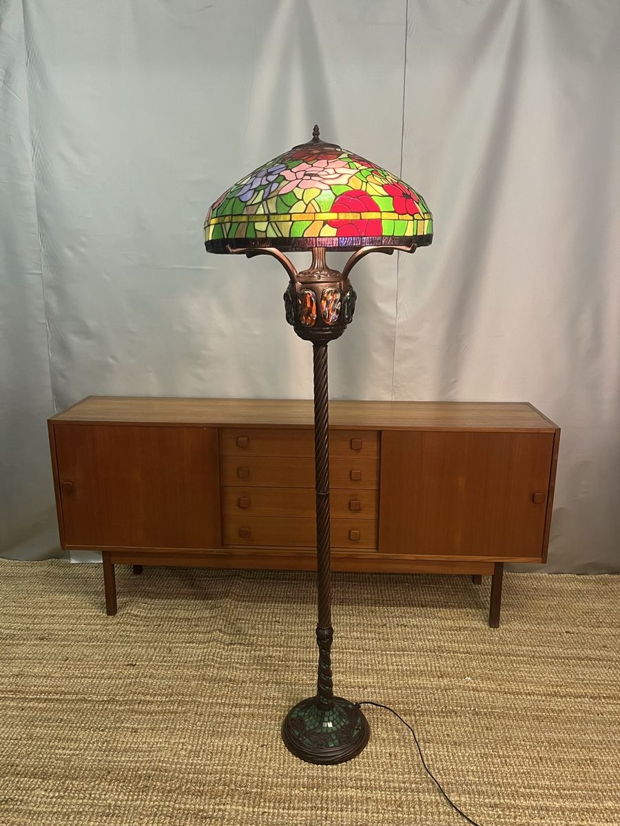 Lampade: Tiffany Stehlampe – Usato da Grenchen venduto da Nur_2540