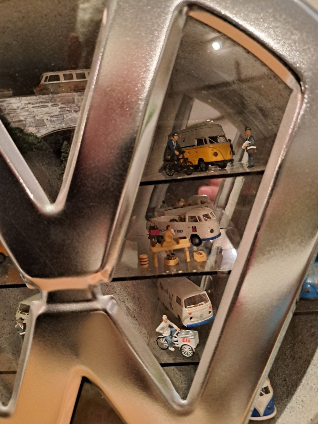 Brekina Modellautos: Brekina VW-Vitrine ! – Neu (gemäss Beschreibung) aus Liestal von leroy09 2