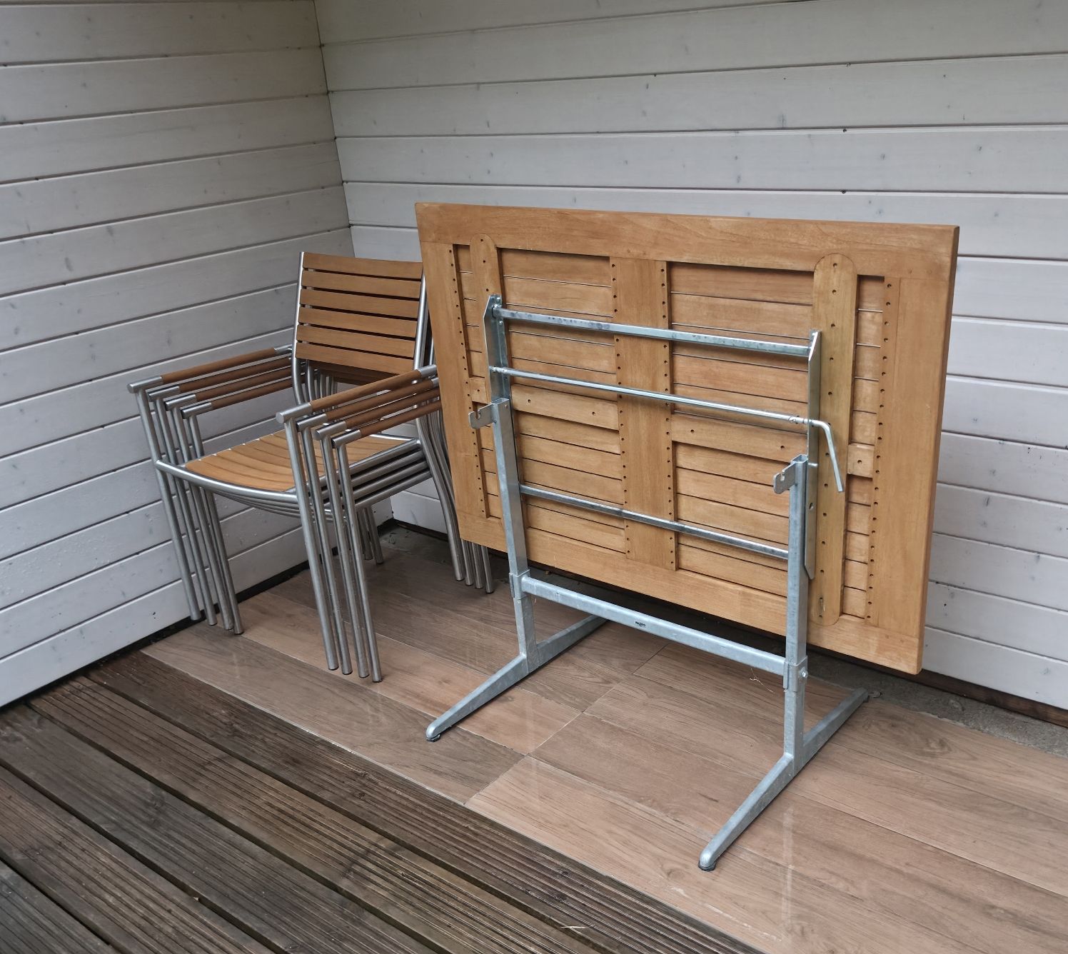 Tische: Gartentisch mit 4 Stühlen – Gebraucht aus Etzgen von VierRingeA6 3