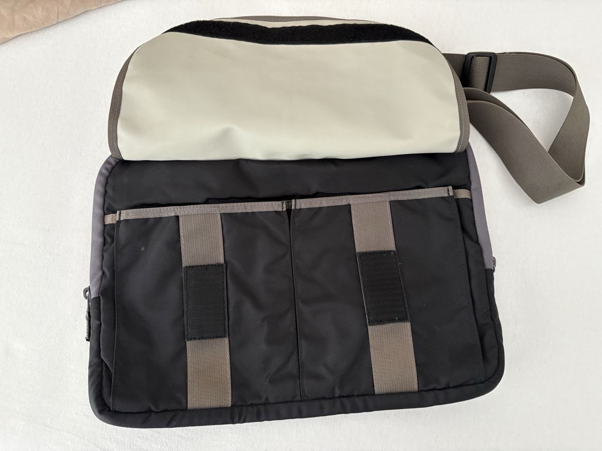 Timbuk2 Taschen: Timbuk2 Umhängetasche für Computer / iPad – Gebraucht aus Basel von ann_7w6q 1