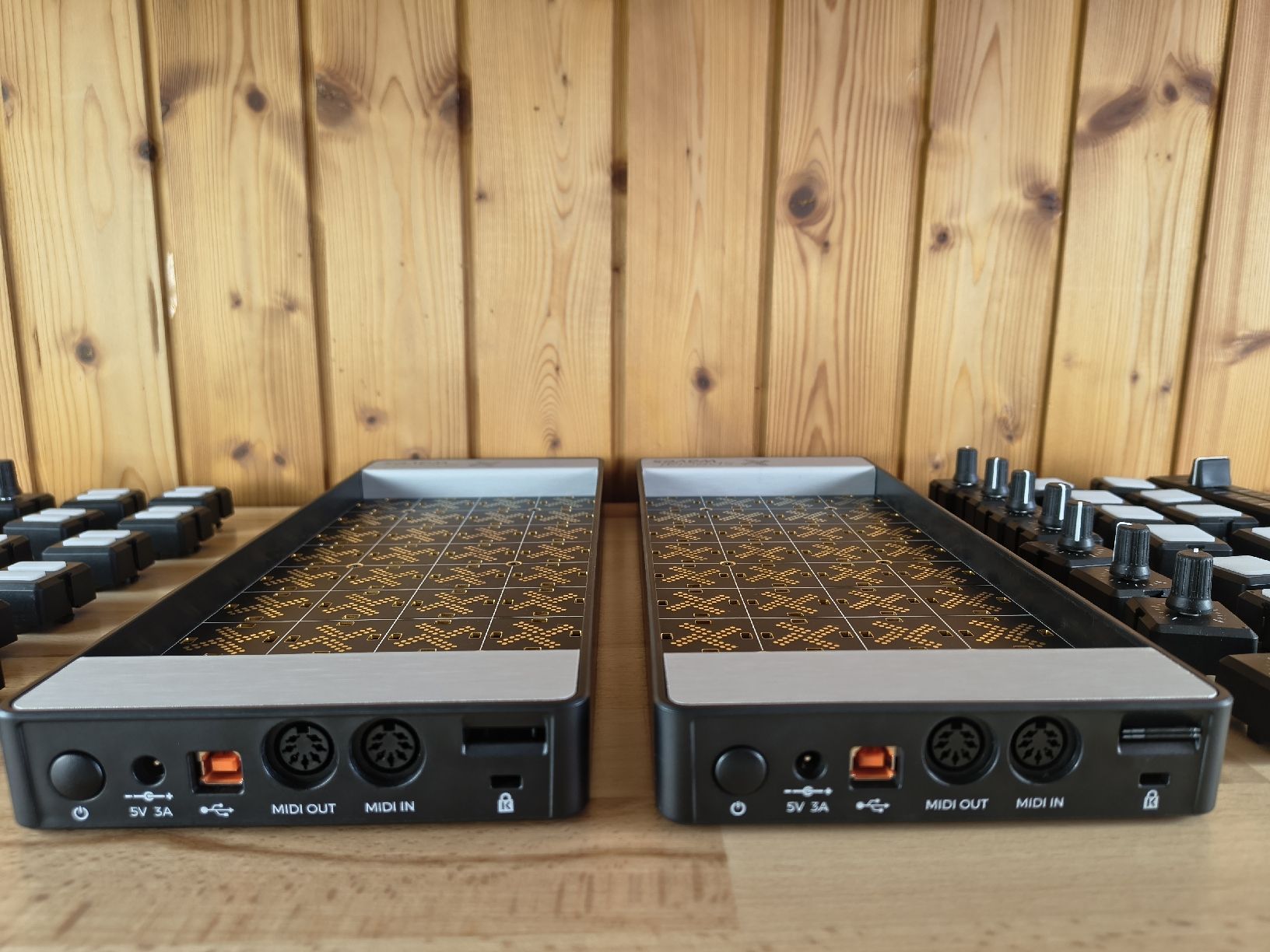 Strumenti musicali: 2x MIDI-Controller Mine S von Special Wave – Usato da Bürglen UR venduto da Heeralimelk 3