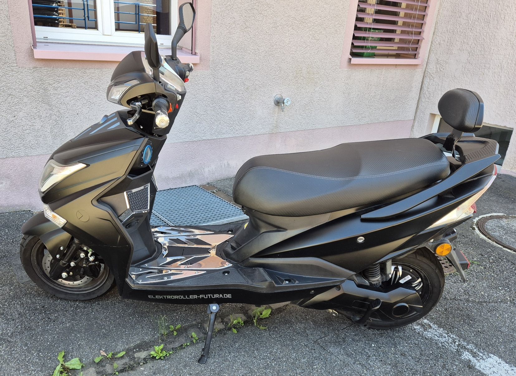 Strada: Elektroroller XINRI Hawk, L800, schwarz  – Usato da Balterswil venduto da ann_zr6r