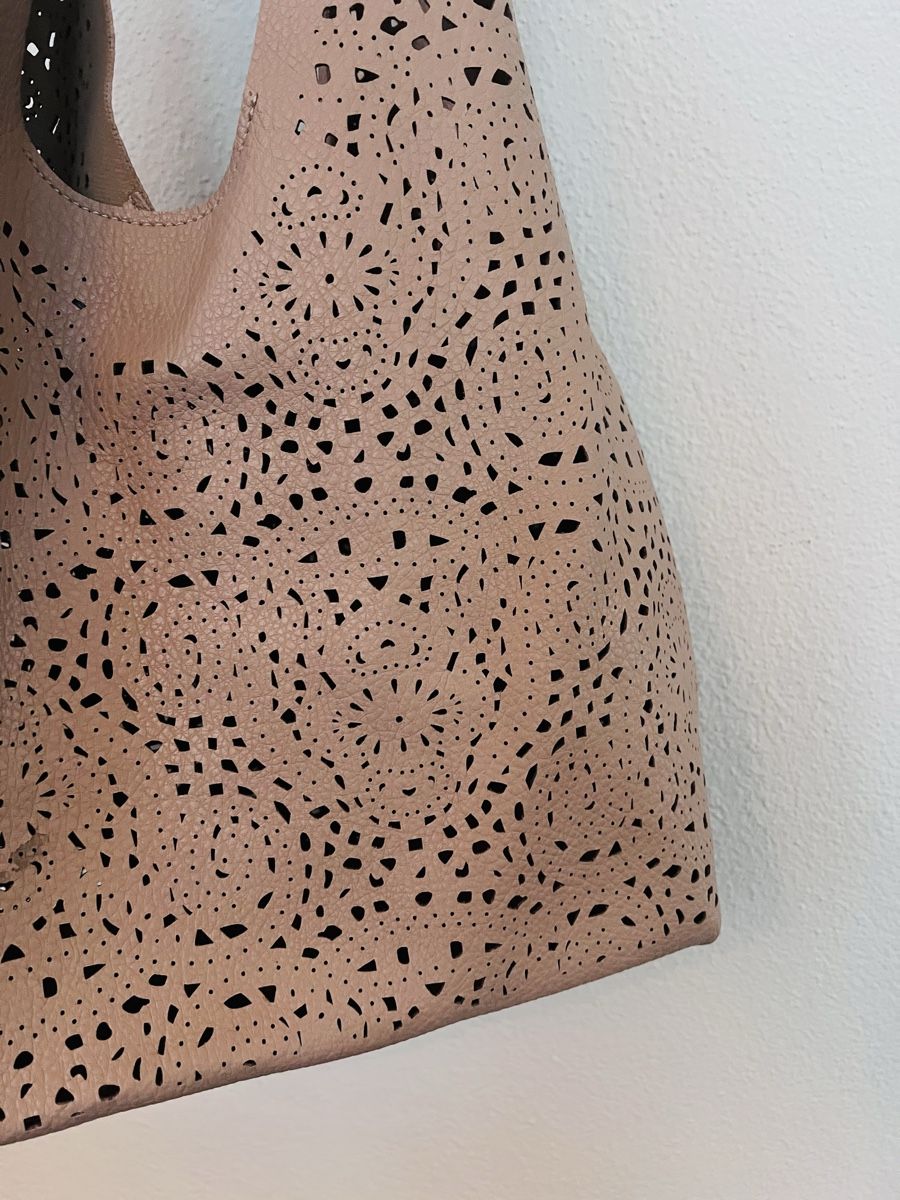 Altro in  Abbigliamento & Accessori: Schultertasche in beige – Nuovo (secondo la descrizione) da Wil SG venduto da ooMariposaoo 1