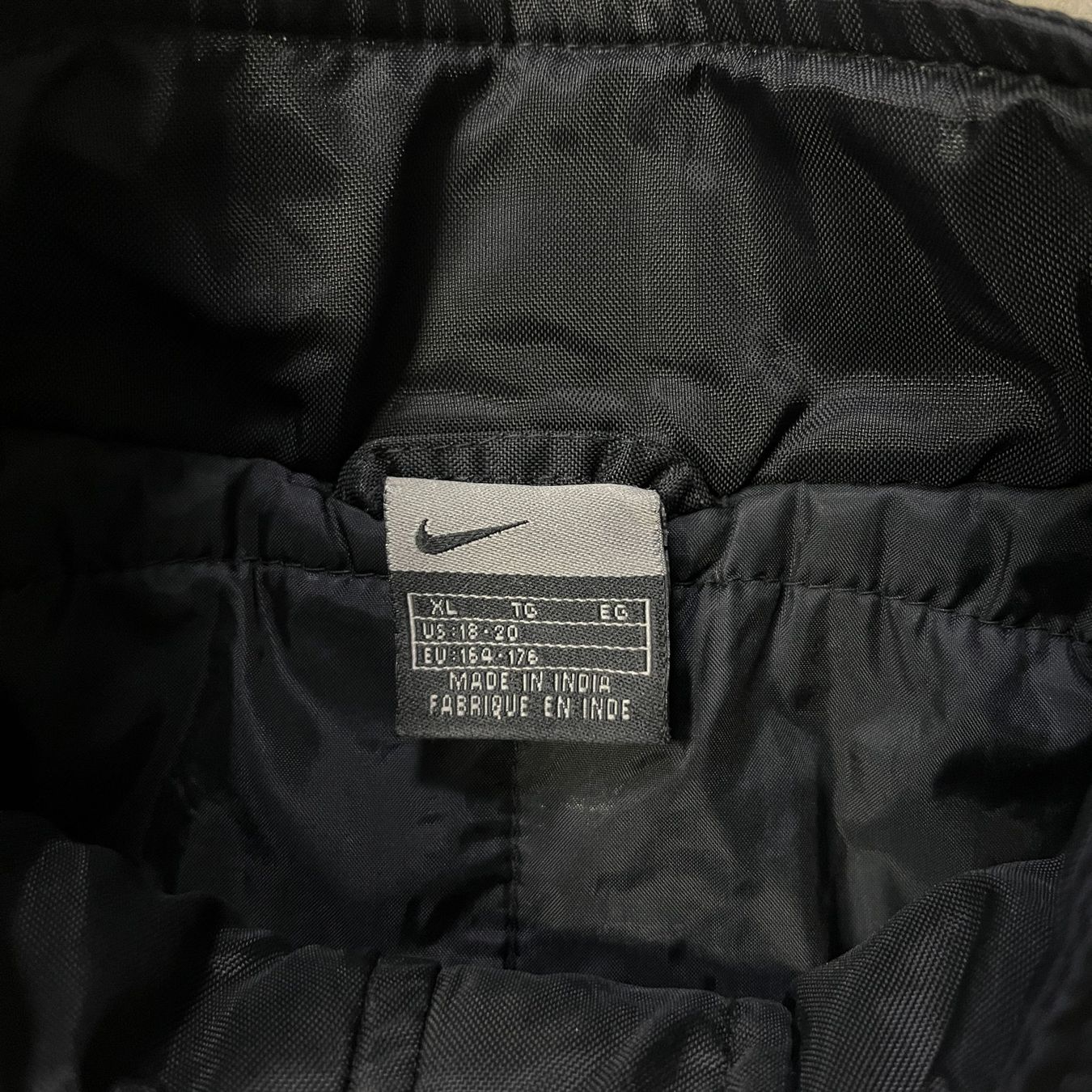 Nike Giacche: Vintage Nike Heavyjacket (S) – Usato da Chamoson venduto da Sapoloshop 3