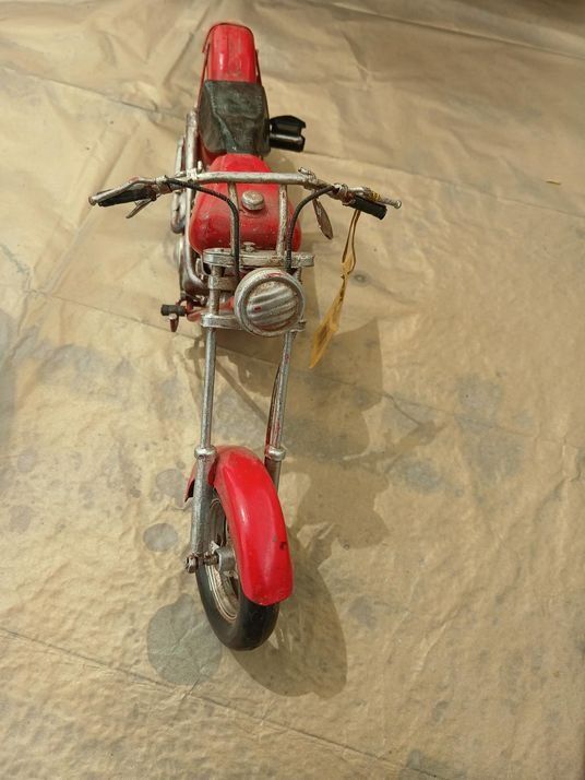 Kits de montage: Schöner roter Chopper – Neuf (Voir description) à Richenthal par Chatfreak 2