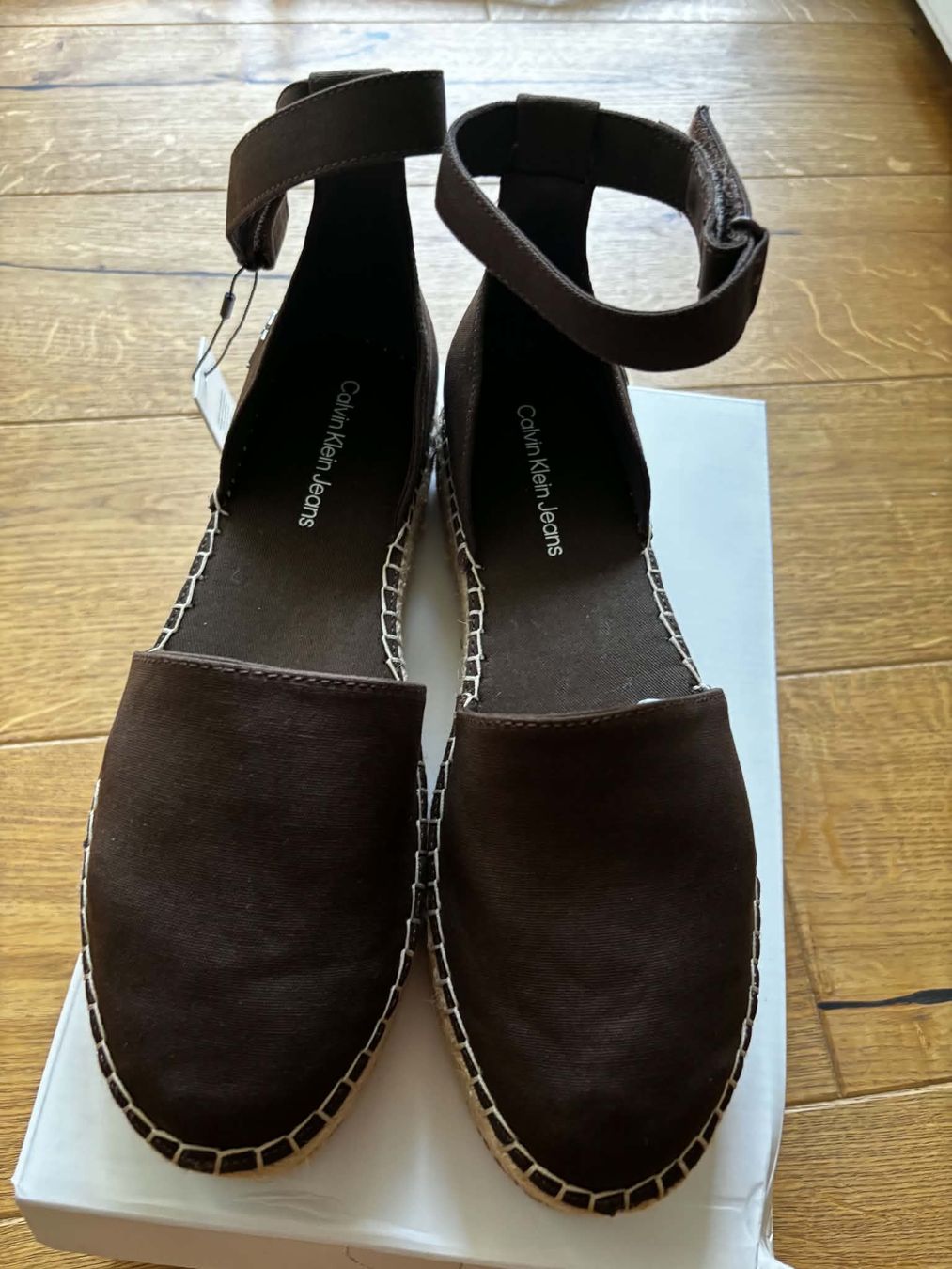 Calvin Klein Damenschuhe: Calvin Klein Sandal neu – Neu und originalverpackt aus Brigerbad von kpe_d2d9 2