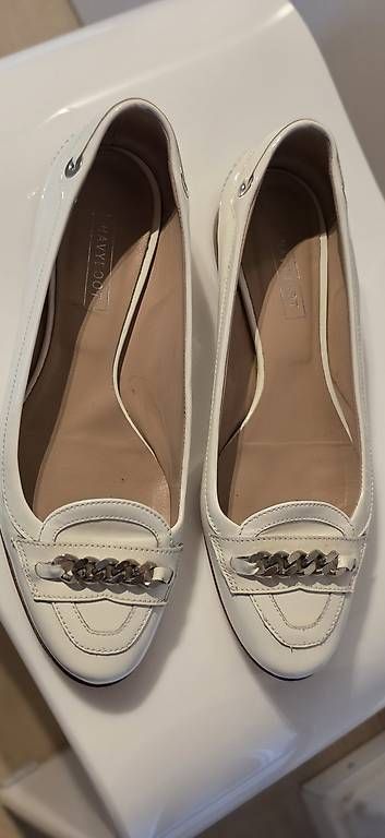 Damenschuhe: Navyboot Loafer, weisses Lackleder – Gebraucht aus Wolfhausen von LoukAudio 2