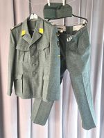 Schweizer Armee Ordonnanzuniform