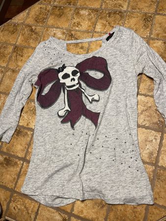 Maglia Con il cranio- tg S/M-cotone alta qualità
