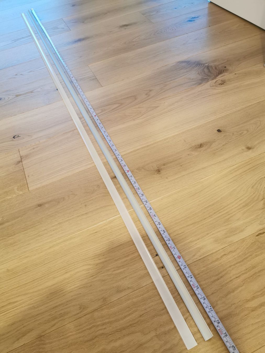 Duftöldiffusoren: LED Eckprofile (8 x 2 Meter) inkl. Diffuser – Neu und originalverpackt aus Wittenbach von  6