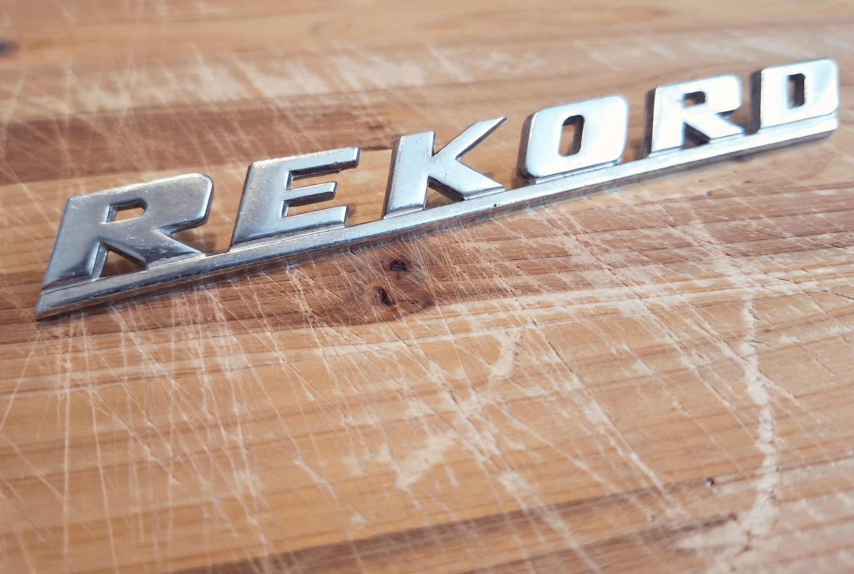 Opel Alle Autoersatzteile: Opel Rekord Emblem – Gebraucht aus Triesen von BLACKSHEEP75 1