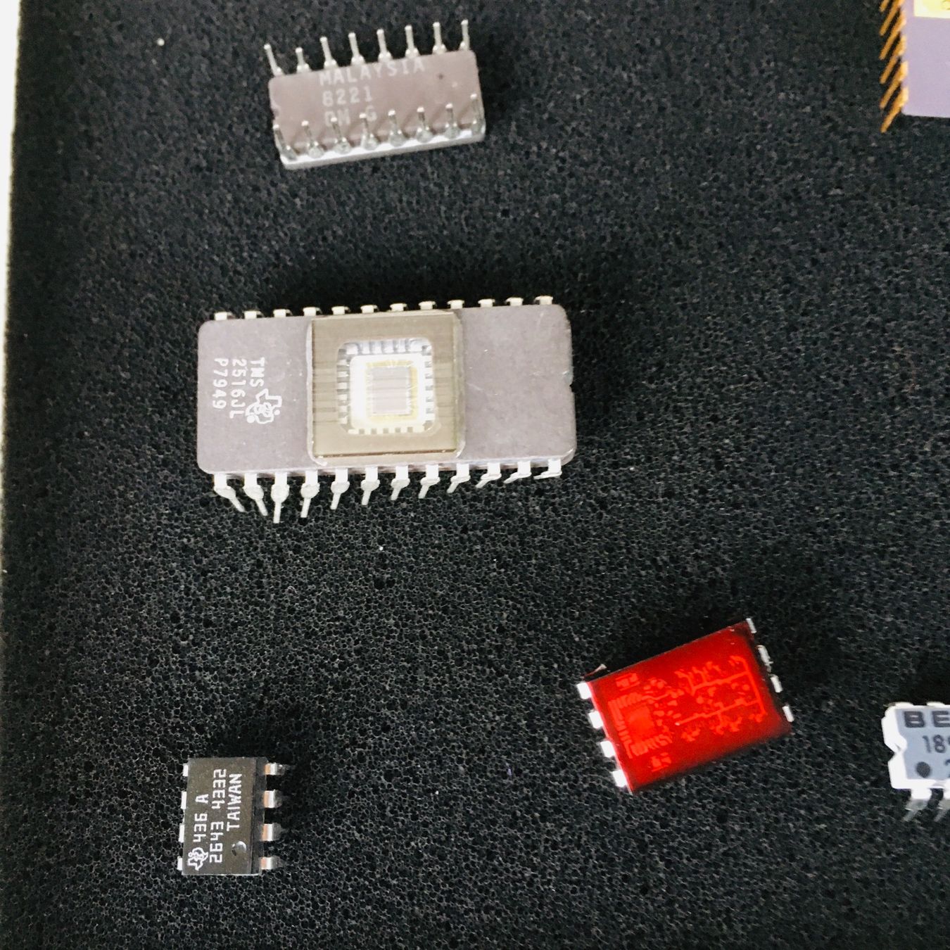 Elektronikbauteile: Sammlung sehr alte Prozessoren und Chips – Gebraucht aus Wila von Fritz-Wila 2