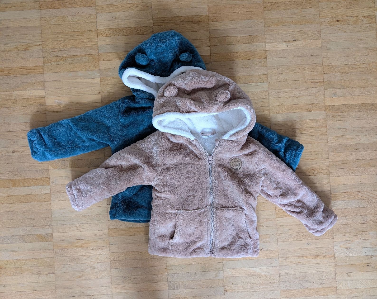 Lotti di vestiti: Kleiderpaket Zwillinge 80/86 – Usato da Riedikon venduto da hol_nh9x 1