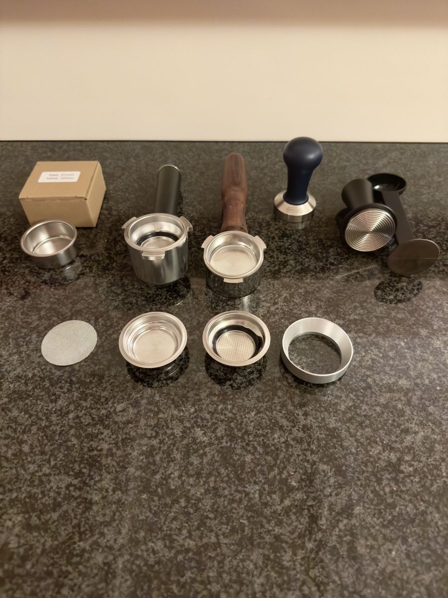 De'Longhi Kaffeemaschinen & Espressomaschinen: DeLonghi DEDICA Style – Gebraucht aus Murten von lukasas007 2