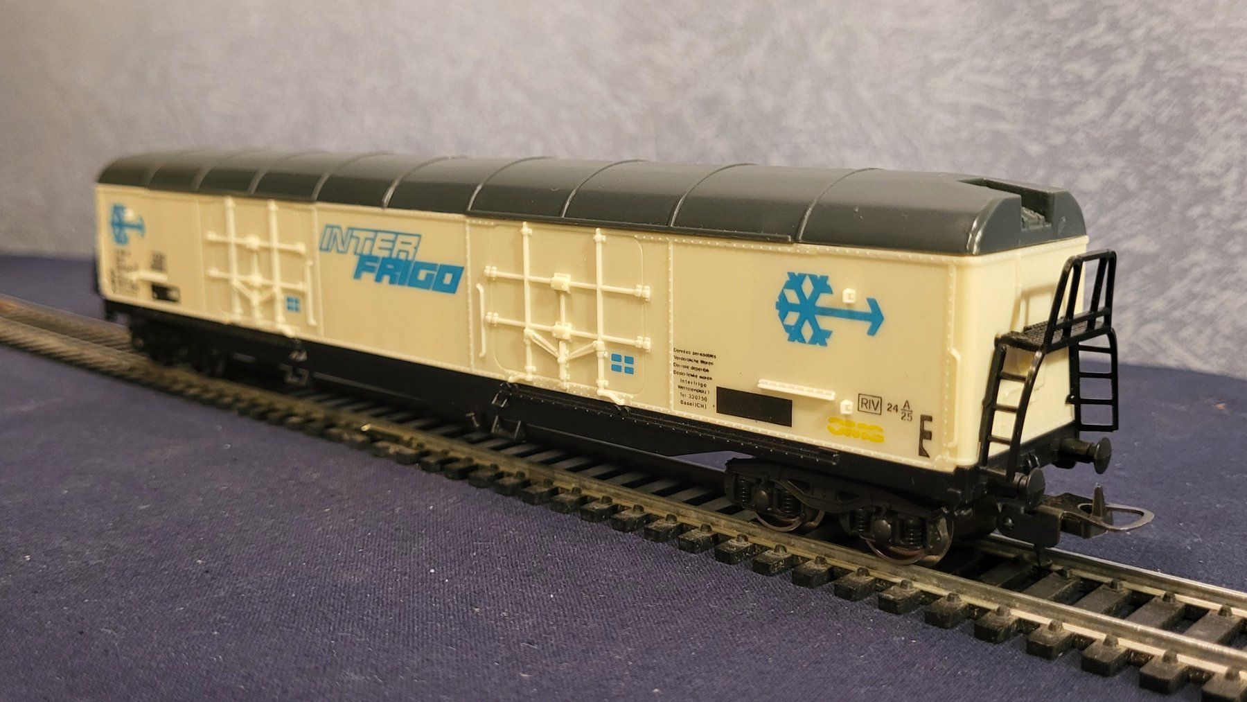 Lima Modellini di ferrovie: Lima; Kühlwagen Interfrigo 4-achsig – Usato da Uster venduto da gurust 2