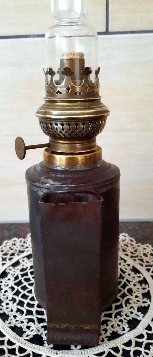Lampen: Antike Petroleumlampe, Sturmlaterne, Messing – Gebraucht aus Eschenbach von Alicekunst 2