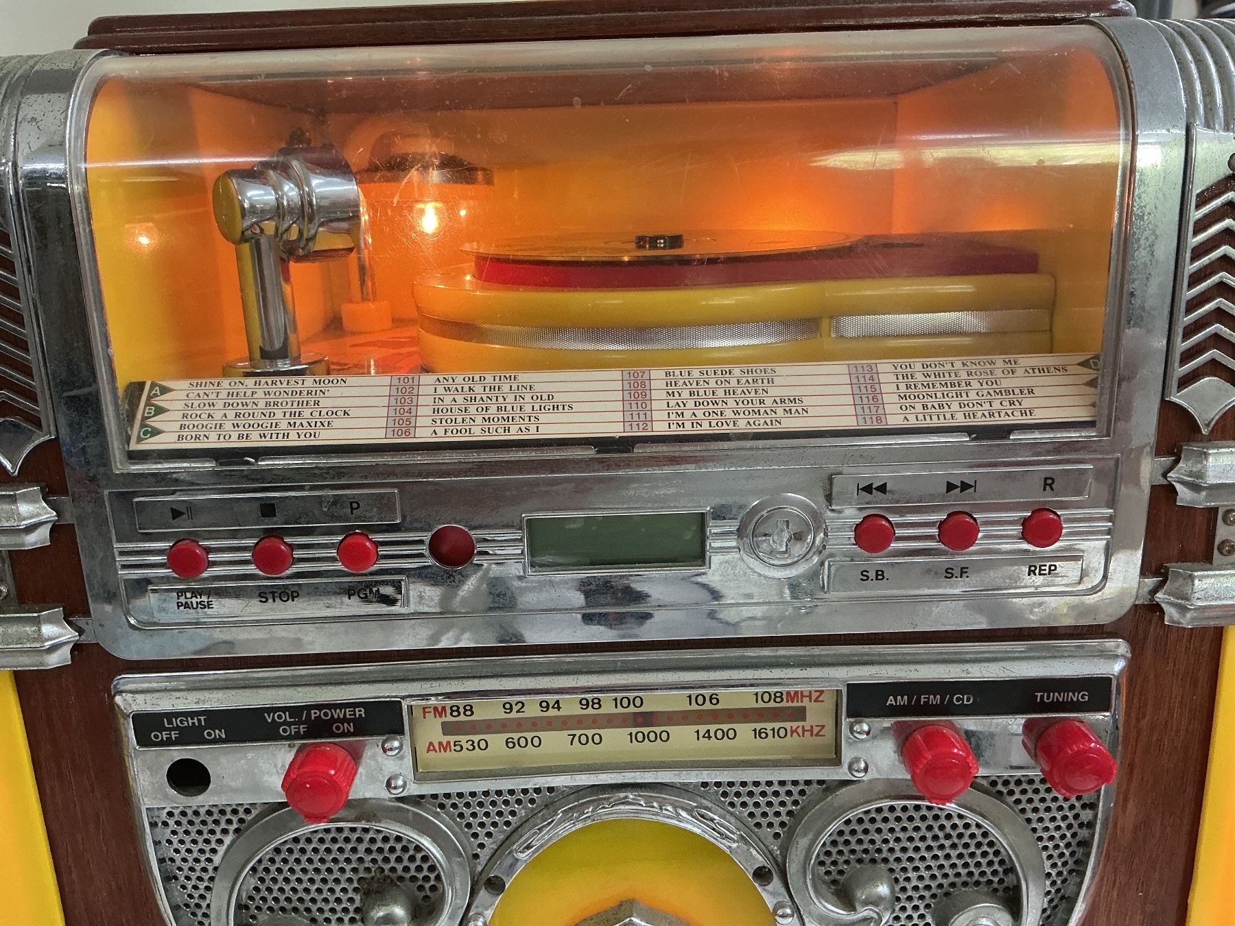 Jukebox: Jukebox Model 541.430 – Usato da Bern venduto da vielerart 2