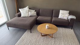 Gepflegtes Sofa BRAUN (BJ 2023) mit Metallfüssen 310x168 cm