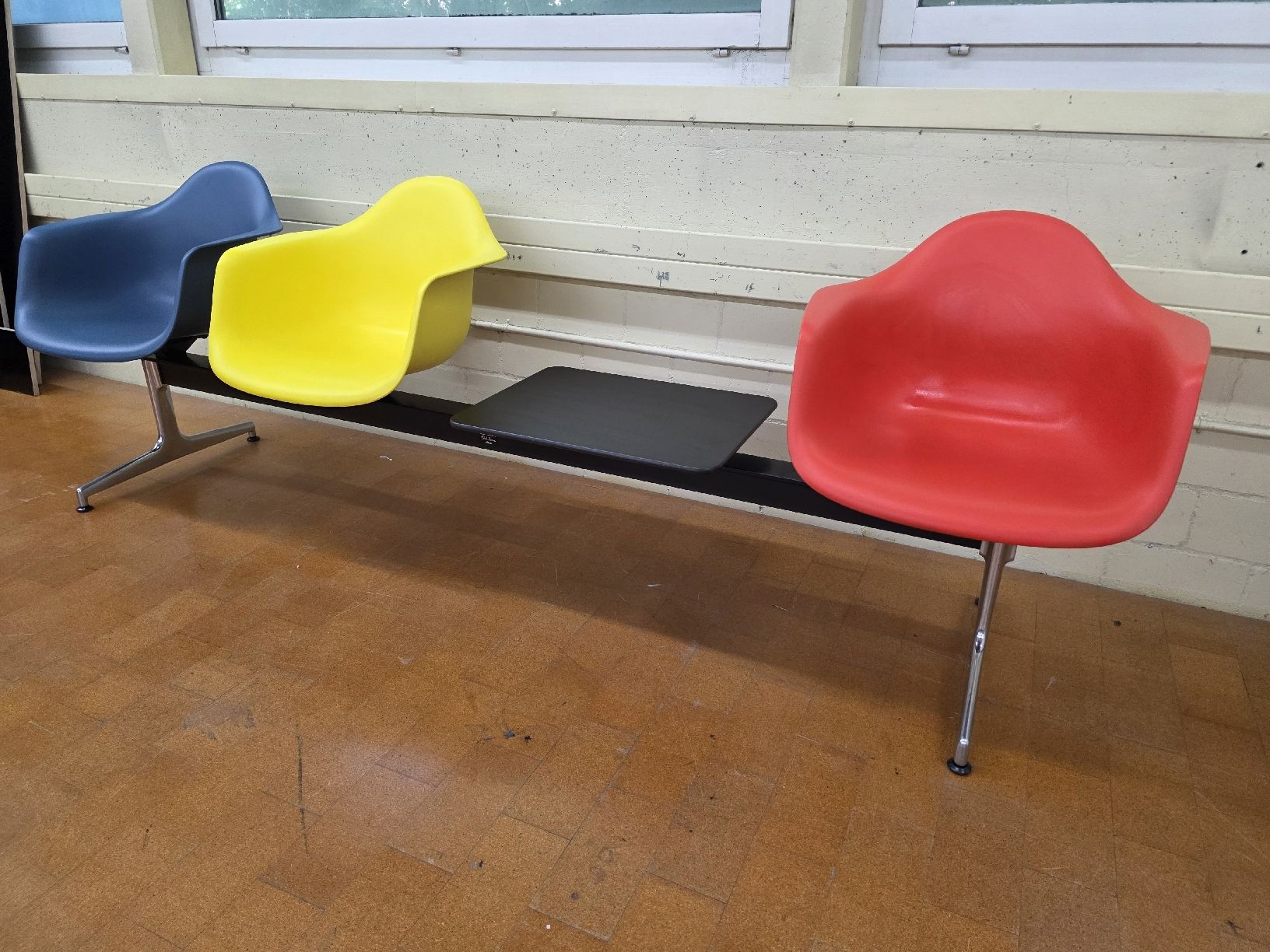Panchine: Designer Sitzbank - Eames tandem seating Vitra Original – Usato da Lichtensteig venduto da Polsterwerk 1