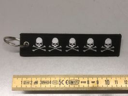 Totenkopf  Armee Militär Pirat  Luftwaffe Militärfahrzeug