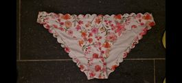 Schöne Blümchen Bikinihösschen