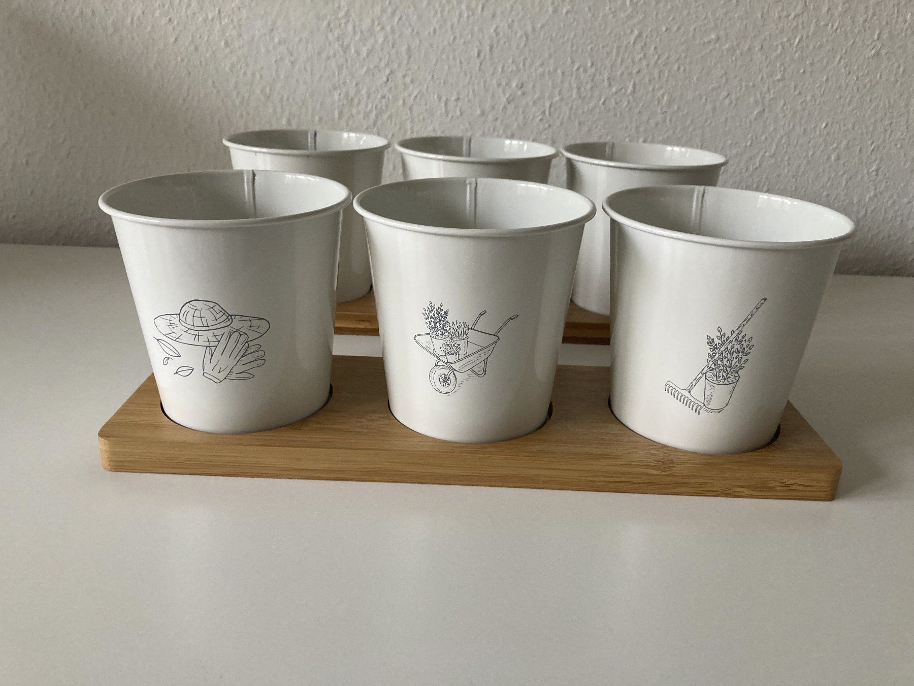 Vasi per fiori: Ensemble Petits Cache-Pots avec support en bambou – Usato da Lausanne venduto da Chips_1