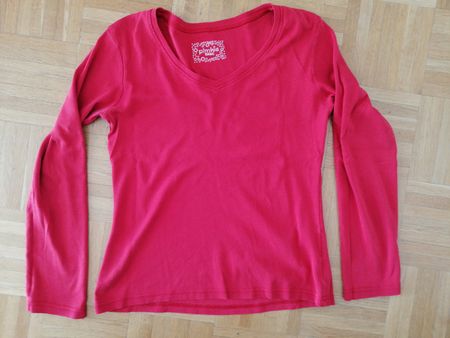 Rotes Langarmshirt Grösse M