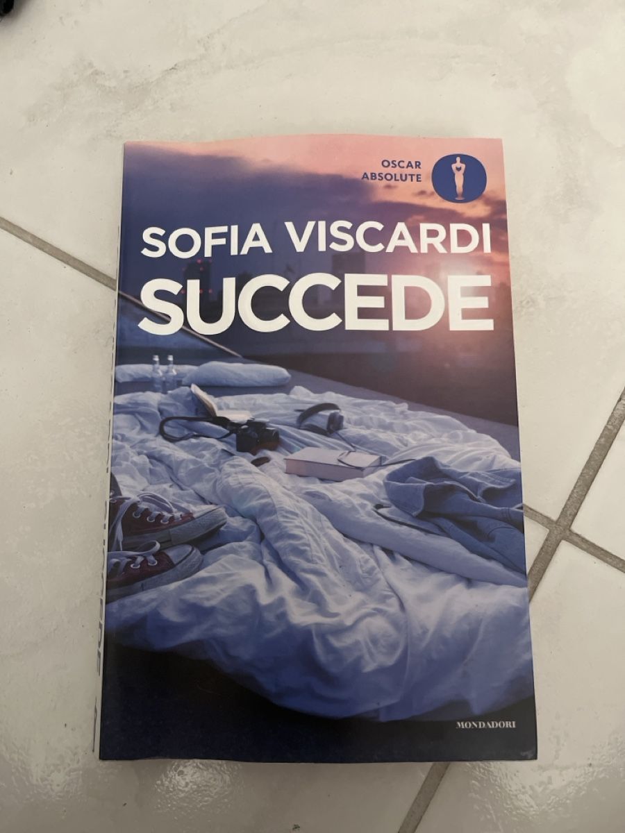 Libri: Sofia Viscardi - Succede - Jugendroman - Top Zustand! – Nuovo (secondo la descrizione) da Dottikon venduto da chi_j6bj