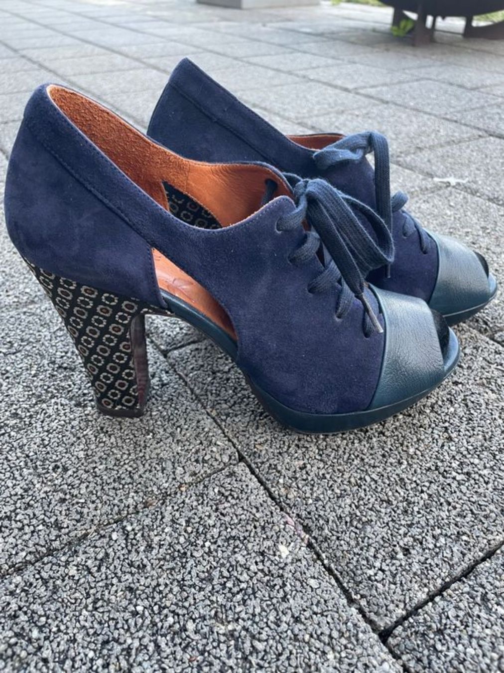 Chie Mihara Scarpe da donna: Chie Mihara Designer-Schuhe – Nuovo (secondo la descrizione) da Thalheim AG venduto da sus_6l96 4