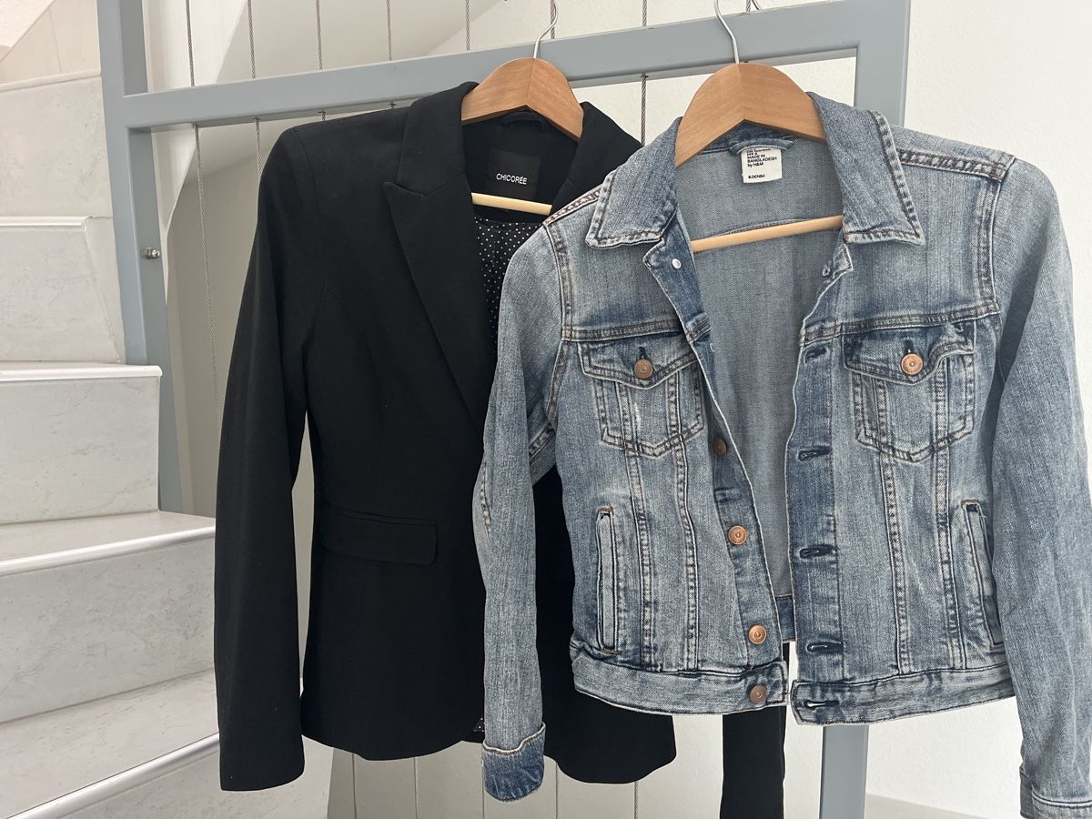 Giacche: Frühlings-Jacken, Basic: schw. Blaser +Jeansjacke – Nuovo (secondo la descrizione) da Steinmaur venduto da RosaliaT