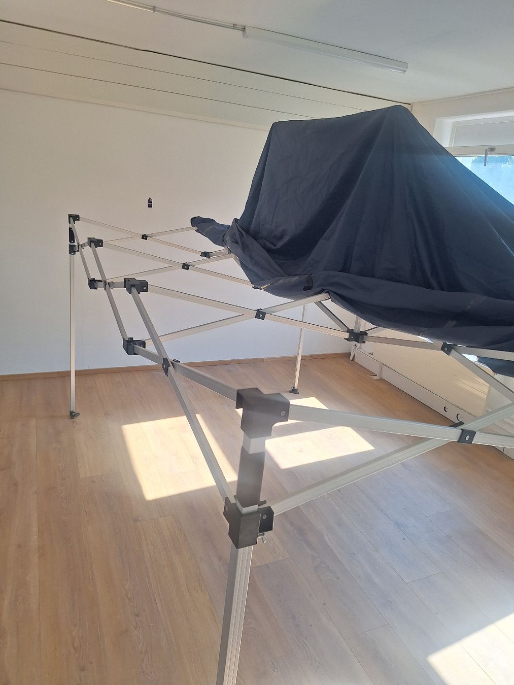 Tende & Padiglioni: Zelt HEBU dunkelblau 3x2m – Usato da Grüt (Gossau ZH) venduto da wisdomio7 4