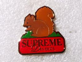 Ansteckpin 113: Supreme des Ducs