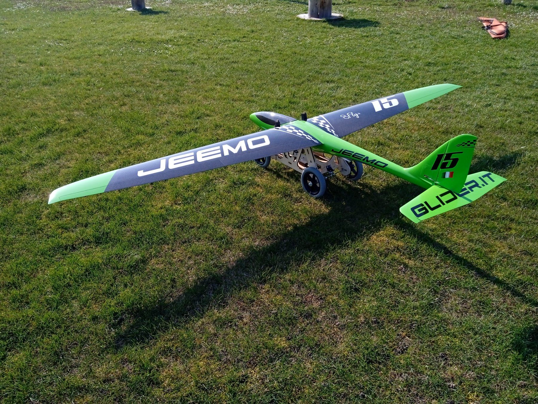 Modellismo RC: Planeur à réaction - Jeemo Glider.it – Usato da Le Lignon venduto da kilian.reday 2